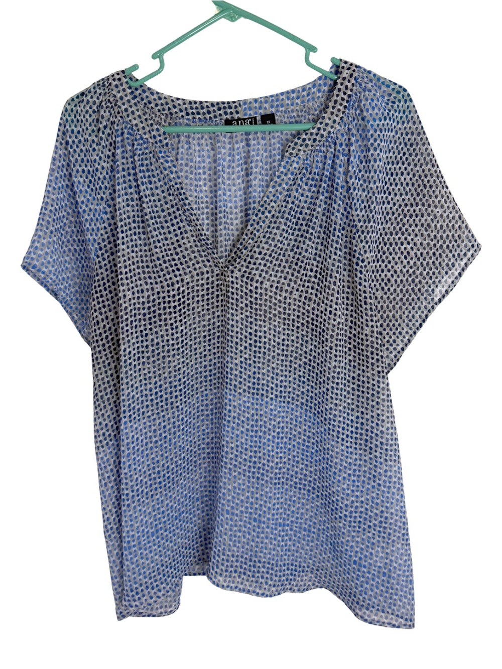 3/$20 a.n.a Blue Dot V-Neck Short Sleeve Sheer Blouse Size 1X